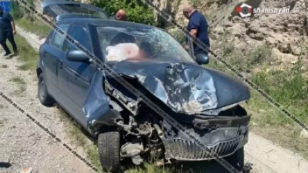 Խոշոր ավտովթար՝ Արագածոտնի մարզում. 31-ամյա վարորդը Skoda-ով բախվել է ապառաժ քարերին