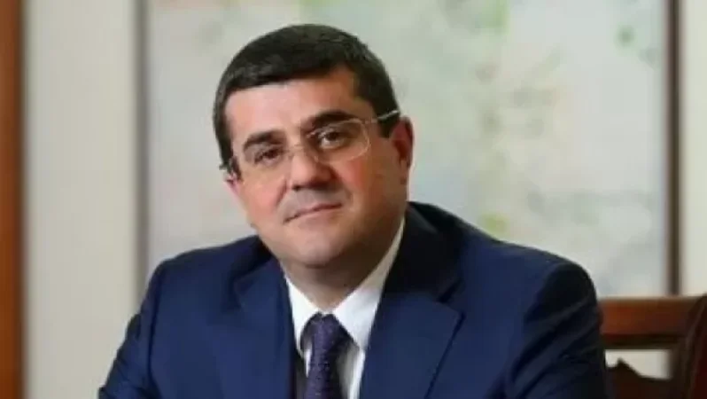 ՀՀ դատախազությանը խնդրում եմ վերանայել Ավետիք Չալաբյանի խափանման միջոցը․ Արցախի նախագահ