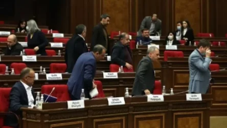 «Իշխանության երազանքն էր ԱԺ-ում նման ընդդիմություն ունենալ»․ Սուրենյանց