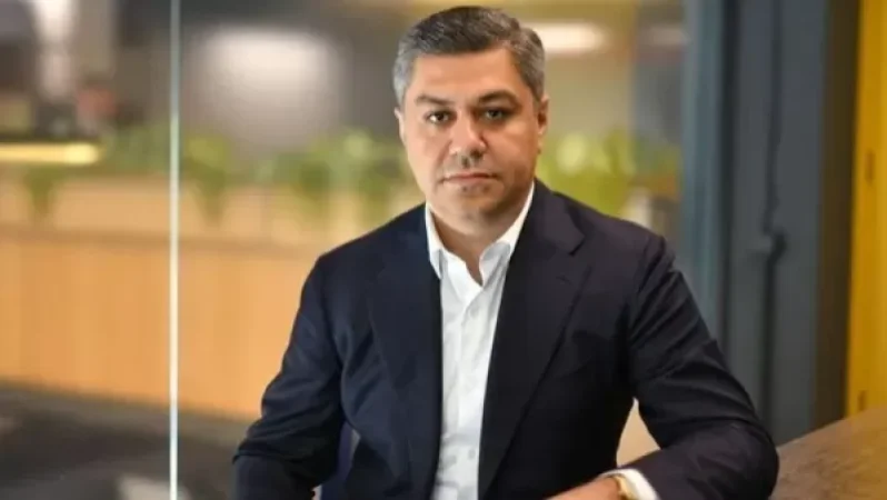 Արթուր Վանեցյանը կարճատև այցով՝ առողջական հարցերով մեկնել է Եվրոպա․ Սոս Հակոբյան