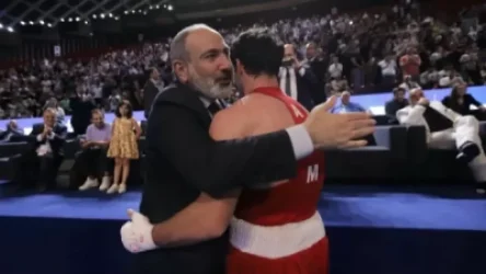 Լուսանկարներ. Բռնցքամարտի ԵԱ. Բաչկովն ու Բազեյանը դուրս եկան եզրափակիչ