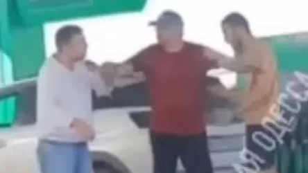 ՏԵՍԱՆՅՈՒԹ. Միայն ամենաուժեղը բենզին կունենա. ծեծկռտուք՝ Օդեսայի բենզալցակայանում. Readovka