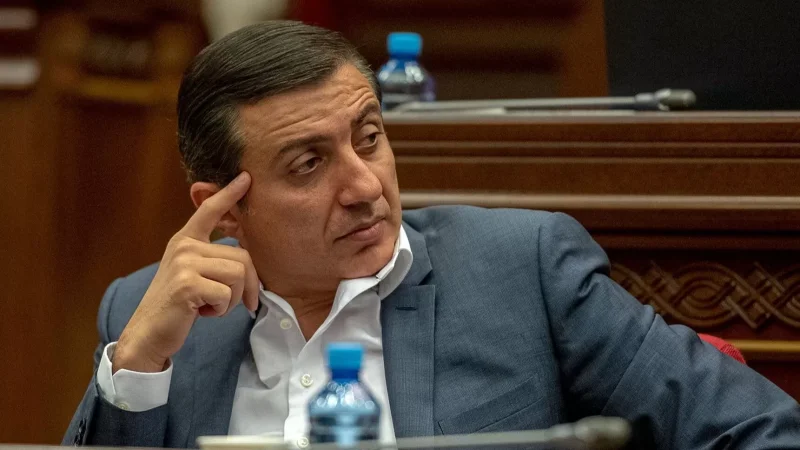 Միհրան Պողոսյանի թիկնապահն ու վարորդն օգնել են 44 մլն ՀՀ դրամի հափշտակություն կատարելուն