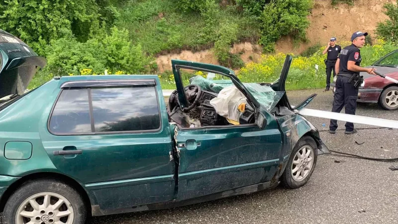 Crash in Lori Region: Opel and Volkswagen Collide, Resulting in Two Injuries