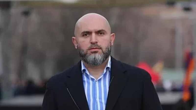 Արմեն Աշոտյանը երկու ամսով կալանավորվեց