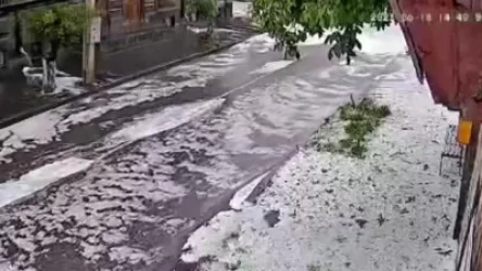 ՏԵՍԱՆՅՈՒԹ. Ինտենսիվ անձրև և կարկուտ Գյումրիում. Սուրենյան