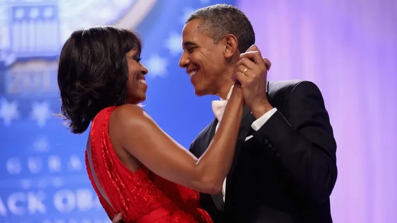 PHOTOS: Paparazzi Capture Obama Smoothing His Wife's Butt