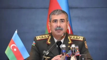 Ադրբեջանի ՊՆ նախարարը սպառնացել է  Արցախի բանակին, արցախահայությանը