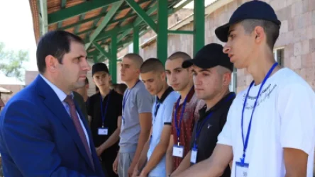 Մեկնարկել է 2023 թ. ամառային զորակոչը. Պապիկյանն այցելել է ՀՀ ՊՆ կենտրոնական հավաքակայան