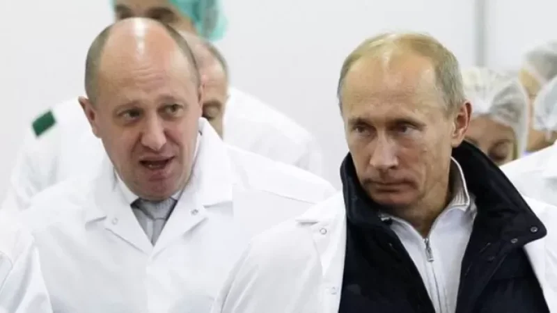 Putin and Prigozhin on the New Charlie Hebdo Cover