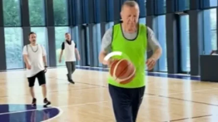 ՏԵՍԱՆՅՈՒԹ. Էրդողանը որոշել է բասկետբոլ խաղալ և հերքել իր վատառողջ լինելու մասին լուրերը