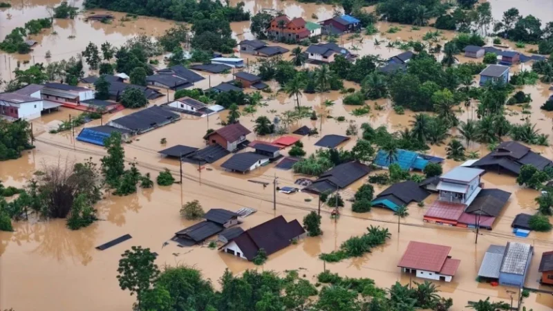 Ջրհեղեղ Թաիլանդում. 1800-ից ավելի զբոսաշրջիկի օգնություն է ցուցաբերվել