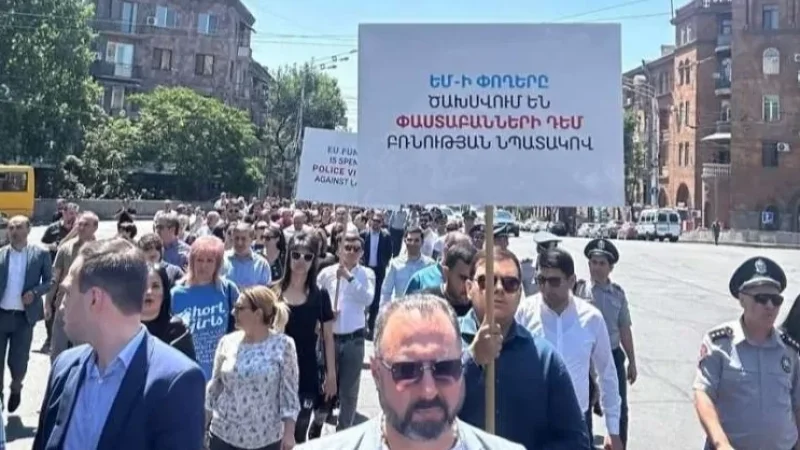 Փաստաբանները պահանջում են ՀՀ ոստիկանապետի հրաժարականը. եռօրյա գործադուլ են սկսելու