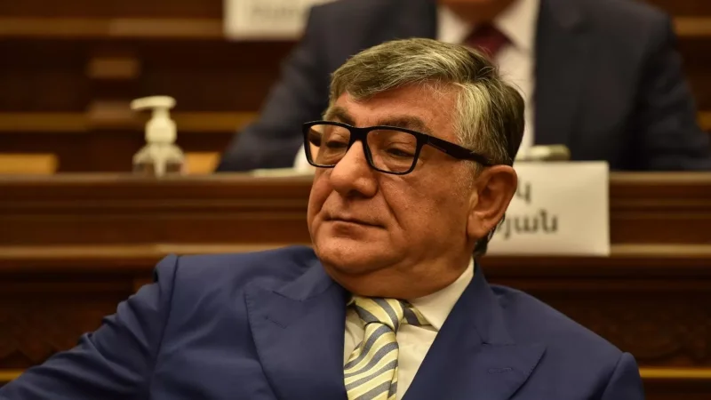 «Օսկանյանը 10 տարի արտգործնախարար է եղել, ո՞նց չի լուծել այդ խնդիրը, հիմա գալիս է՝ երեք ամսում լուծի՞». Սուքիասյան