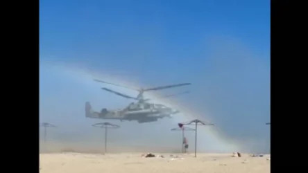 ՏԵՍԱՆՅՈՒԹ․ Ռազմական Ка-52 ուղղաթիռը վախեցնում է լողաափում հանգստացողներին