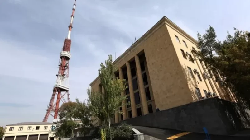 Հանրային հեռուստաընկերությունը՝ «Արցախի Հանրապետության» փոխարեն «Լեռնային Ղարաբաղ» անվանումն օգտագործելու մասին