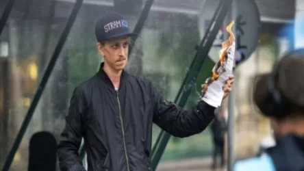 Շվեդիայում 29-ամյա տղան այրել է ՆԱՏՕ-ի կանոնադրությունը