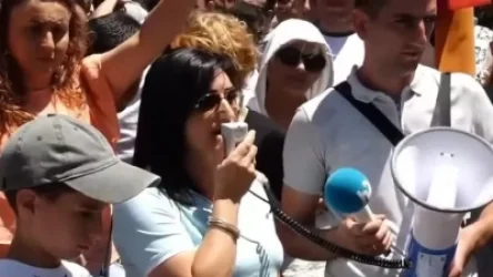 ՏԵՍԱՆՅՈՒԹ. Դուք ունեք հնարավորություն` կանխելու նոր ցեղասպանությունը. Թովմասյանը` ԱՄՆ դեսպանատան դիմաց