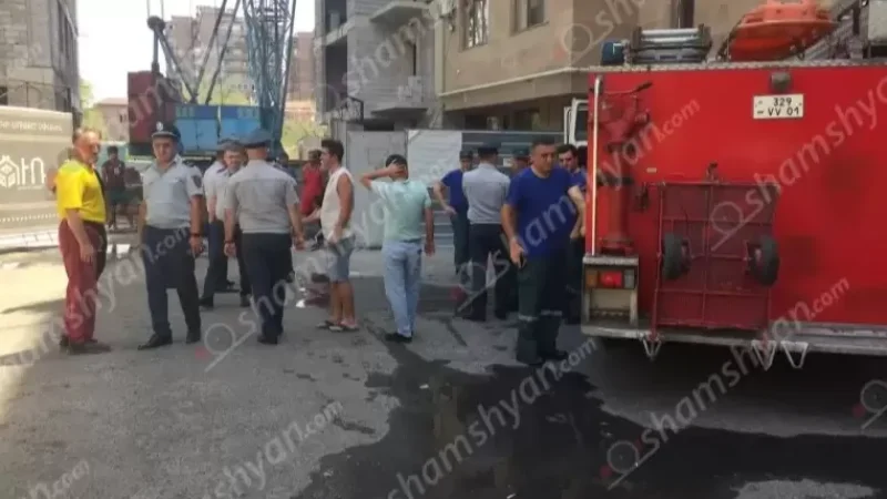 Բողոքի ակցիա Երևանում. այրել են անվադողեր․ ժամանել են մեծ թվով հրշեջներ