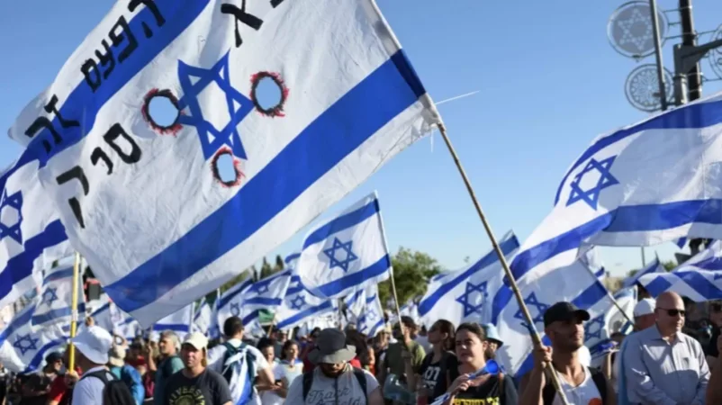 Թել Ավիվում հազարավոր մարդիկ բողոքում են դատաիրավական բարեփոխումների դեմ