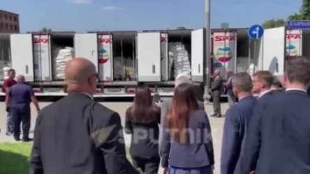 ՏԵՍԱՆՅՈՒԹ. Արցախ ուղևորվող բեռնատարները բացվել են օտարերկրյա դիվանագետների ներկայությամբ