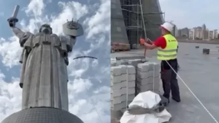 ՏԵՍԱՆՅՈՒԹ․ Ինչպես են Կիևում ապամոնտաժում «Մայր-Հայրենիք» հուշարձանի ԽՍՀՄ զինանշանը