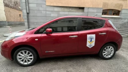 ԼՈՒՍԱՆԿԱՐՆԵՐ. Արցախում հղի կանանց ծննդատուն տեղափոխելու նպատակով Էլեկտրոմոբիլ է ձեռք բերվել