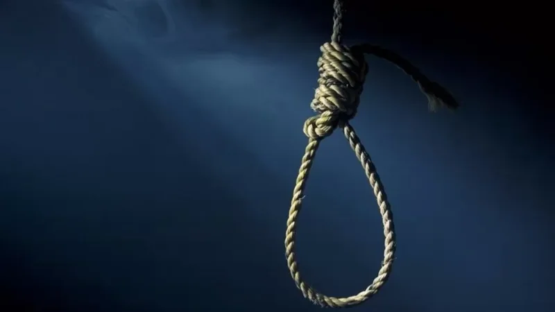 Մի քանի անգամ դատապարտվածին կախված վիճակում գտել են ավտոտնակում