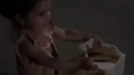 ՏԵՍԱՆՅՈՒԹ․ Արցախցի փոքրիկի ուրախությունը՝ հացի տոպրակը տեսնելիս