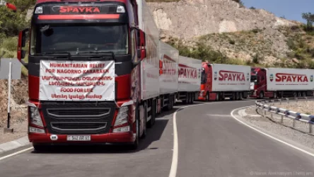 Քաղցրավենիքով բեռնված 2 բեռնատար մեքենա կգնա Կոռնիձոր` միանալու հումանիտար օգնությանը