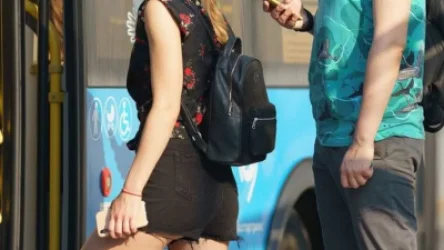 Երևանում տղամարդը մոտեցել է 28-ամյա ռուս կնոջը, ապա ձախ ձեռքով սեղմել հետույքը, իսկ աջ ձեռքով՝ ձախ կուրծքը