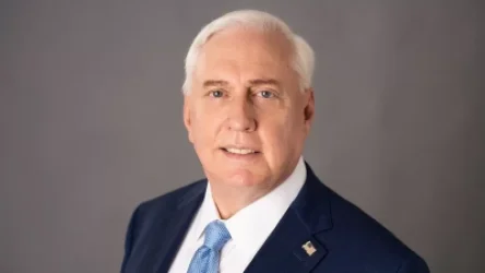 ՏԵՍԱՆՅՈՒԹ. Վարշավան ծրագրում է Ուկրաինայի արևմուտքում անկլավ ստեղծել՝ 3 միլիոն ուկրաինացիների համար