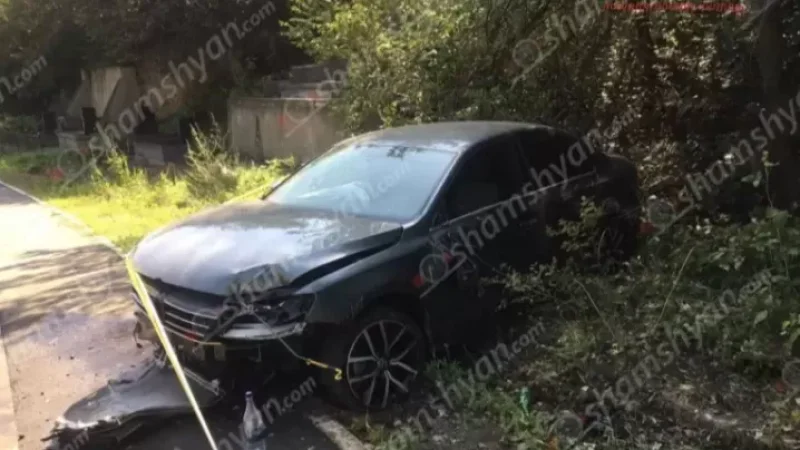 Photos: Driver Crashes Vehicle into Cemetery, Breaking Headstone; One Injured is a Child