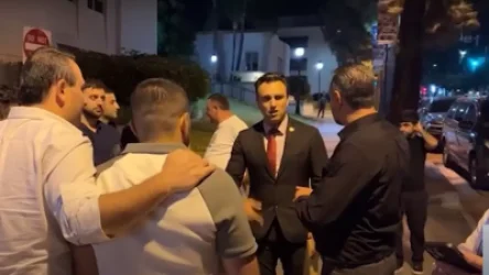 ՏԵՍԱՆՅՈՒԹ․ Բրբանքի քաղաքապետն այցելել է ի պաշտպանություն Արցախի բողոքի ցույց անող ամերիկահայերին