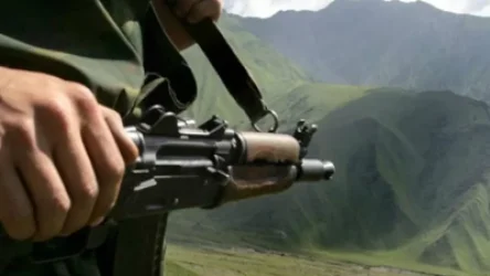 Ադրբեջանական զինուժը կրակ է բացել Սարուշենի դաշտերում աշխատող կոմբայնի ուղղությամբ. ՊԲ