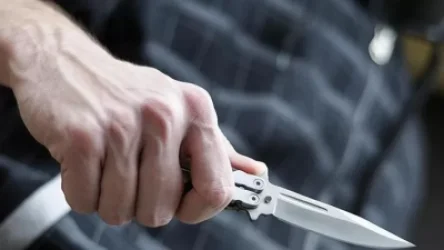 Արտաշատում տղամարդը 17-ամյա տղայի ձեռքից դանակը խլել և խփել է նրա որովայնին