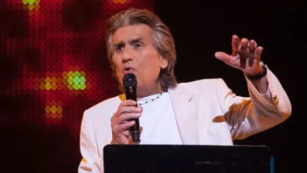 Կյանքից հեռացել է աշխարհահռչակ իտալացի երգիչ Տոտո Կուտունյոն