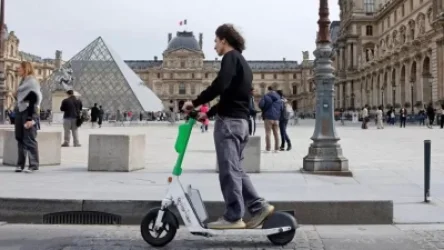 Փարիզն առաջինն է Եվրոպայում, որն արգելել է էլեկտրական սկուտերների վարձույթը․ որոշումը կգործի սեպտեմբերի 1-ից