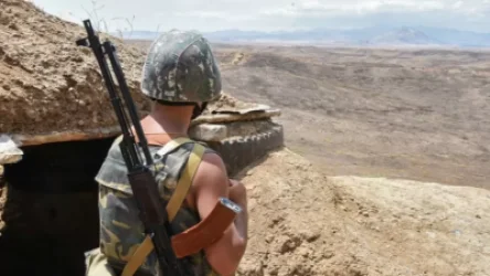 Զինվորները դարձյալ մարտական դիրքում քնելու թեմայով վիճել են, որից հետո կռիվը թեժացել է․ «Ժողովուրդ»