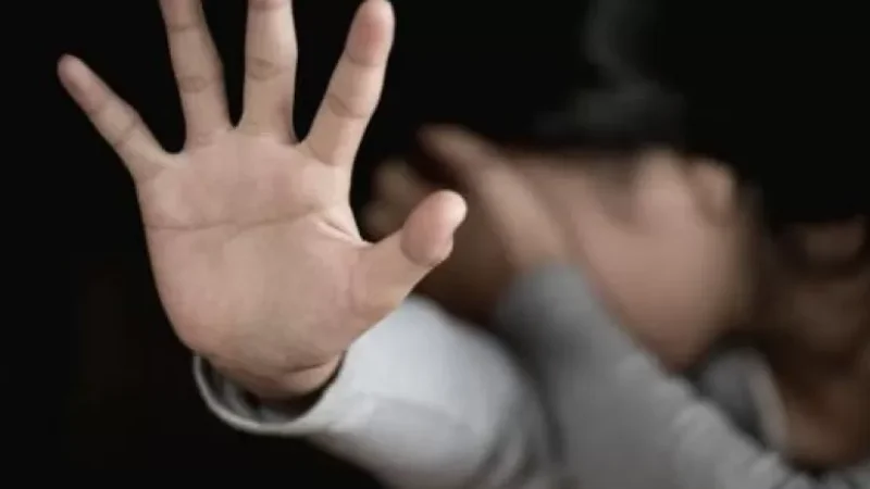 Ժամանակավոր պահման վայրում ոստիկանը բռնաբարել է 14-ամյա աղջկան․ Սանկտ Պետերբուրգ