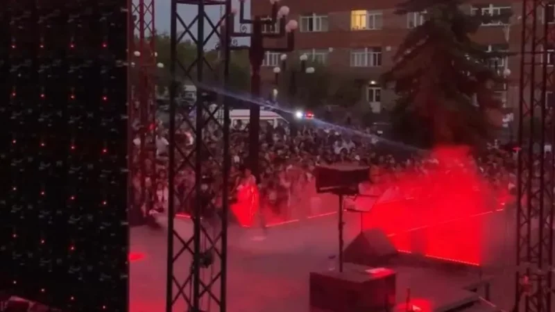 PHOTOREPORT: On One Side There Are Casualties, on the Other Side Concerts
