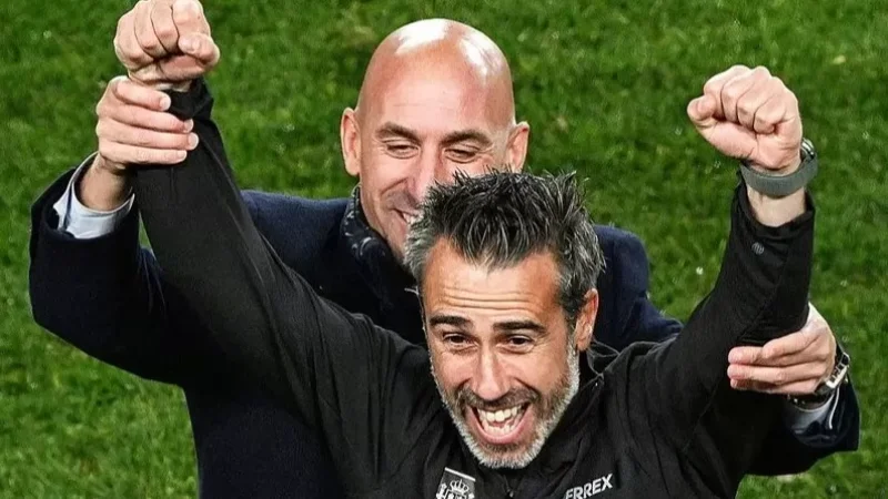 Սկանդալային համբույրի ֆոնին աշխատանքից ազատվել է Իսպանիայի կանանց հավաքականի մարզիչը