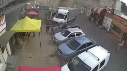 18+ ՏԵՍԱՆՅՈՒԹ. Կադրեր` ինչպես են հարվածել Կոնստանտինովկայի կենտրոնական շուկային