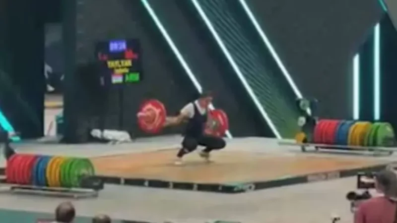 Ծանրամարտի ԱԱ-ում Հայաստանի մարզուհին հրաժարվեց հետագա պայքարից. հայտնի է պատճառը