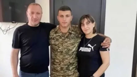 Խուզարկվում է 44-օրյա պատերազմում զոհված Մխիթար Գալեյանի ծնողների տունը