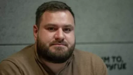 Հայկական ԶՈՒ տեղաշարժի վերաբերյալ տարածվող տեսանյութը նկարել է բլոգեր Միկա Բադալյանի կինը