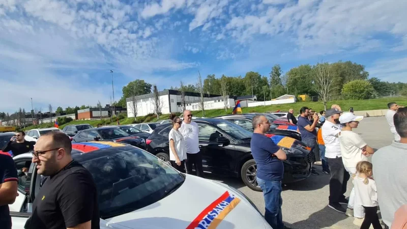 Ի սատարումն շրջափակված Արցախի` Շվեդիայի հայ համայնքը ավտոերթ է իրականացրել