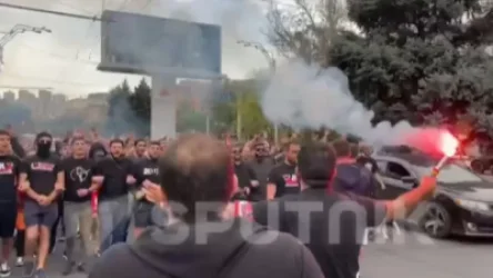 ՏԵՍԱՆՅՈՒԹ. Երևանում երկրպագուները Հայաստան-Խորվաթիա խաղից առաջ երթ են անցկացնում