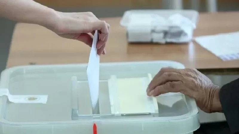 Հայտնի են 10/44 ընտրատեղամասի նախնական արդյունքները