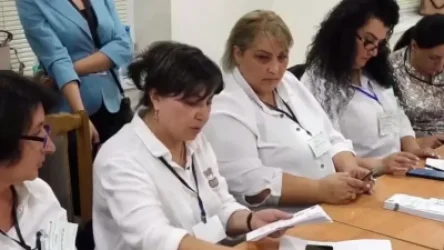 ՏԵՍԱՆՅՈՒԹ. Հանձնաժողովի անդամները ջուր թափեցին համար 9 քվեաթերթիկների վրա